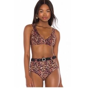 (TOP) Solid & Striped Annie Bikini TOP.